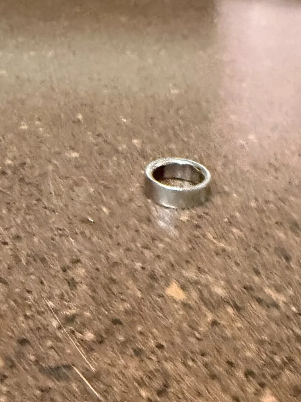 Oura Ring 4 in Silver Size 8